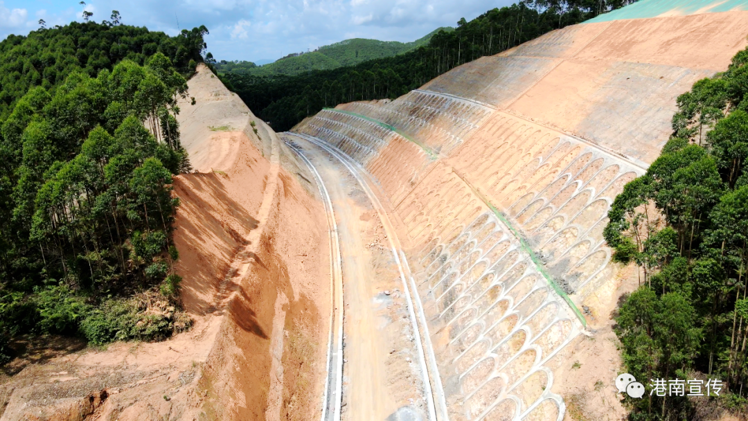 据悉,位于港南区南部的省道s207木格至浦北寨圩二级公路(贵港段)项目